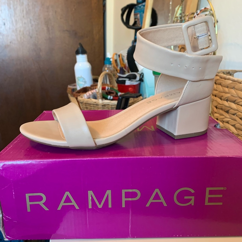 Nude block heal dress sandal